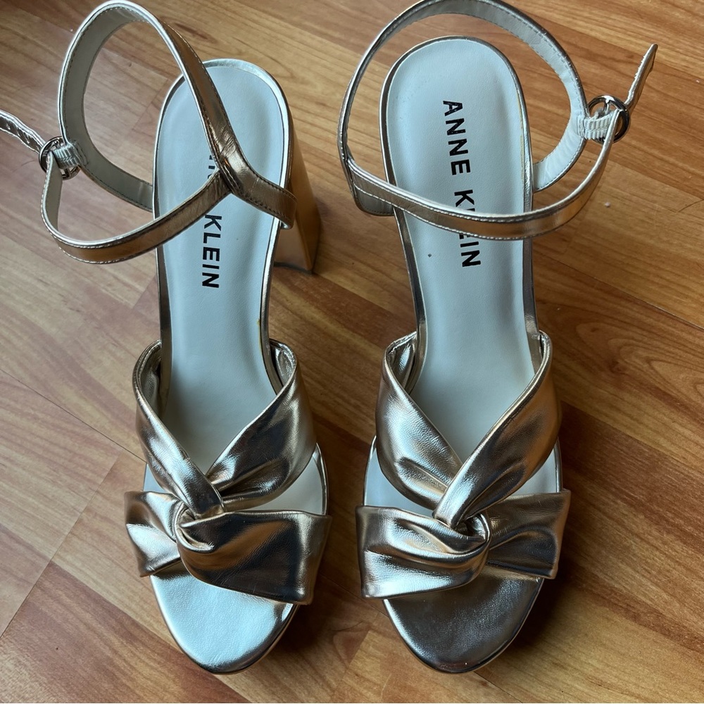 Anne Klein Valma Platform Sandal